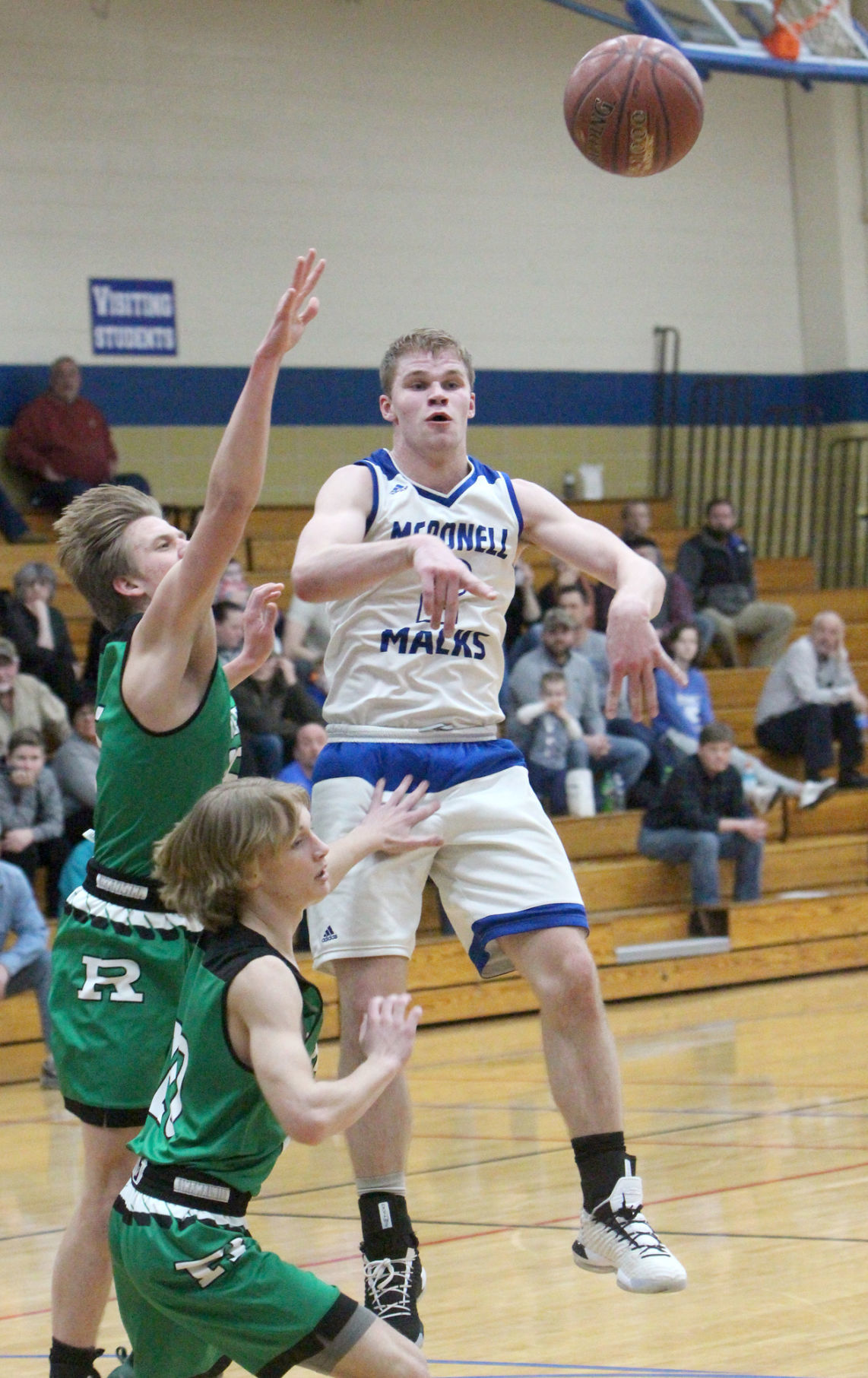 Eau Claire Regis at McDonell boys basketball 2-13-19